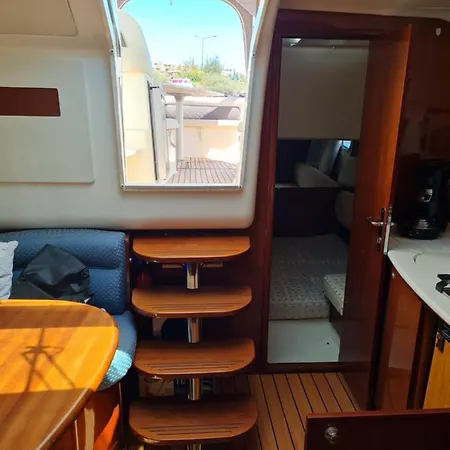 Grand Large ホテル アグド